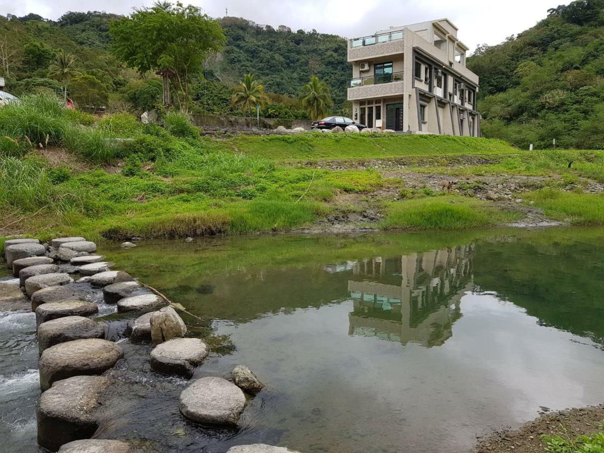 Antong Creekside Hot Spring Leilighet Yuli Eksteriør bilde