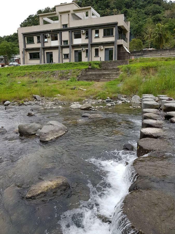 Antong Creekside Hot Spring Leilighet Yuli Eksteriør bilde